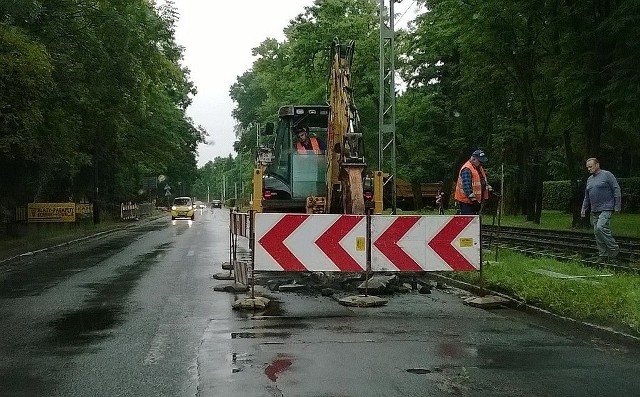 Zablokowany przejazd ulicą Grabiszyńską w kierunku centrum