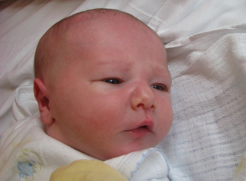 Szymon Szczepaniak urodził się 9 sierpnia, ważył 3460 g i...