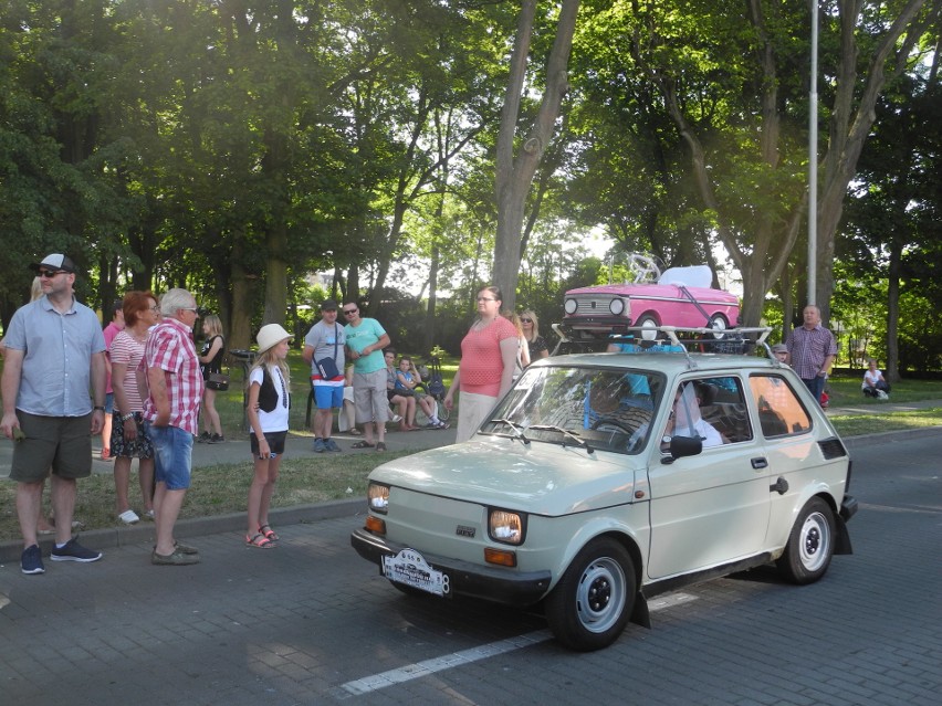 Parady zabytkowych samochodów w Stargardzie, Reczu, Suchaniu i Choszcznie