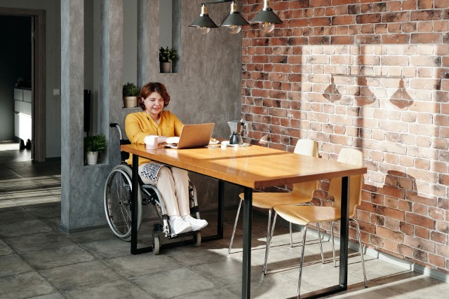 W Wielkopolsce 5,5 tysiąca pracodawców zapewnia blisko 35 tysięcy miejsc pracy dla osób z niepełnosprawnością.