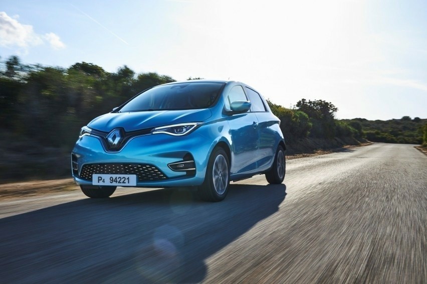 Renault Zoe - ocena 2,5 - zasięg oficjalny 390 km/ zasięg...