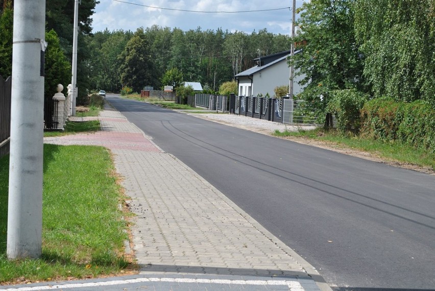 Nowy asfalt został już ułożony na odcinku drogi o długości...