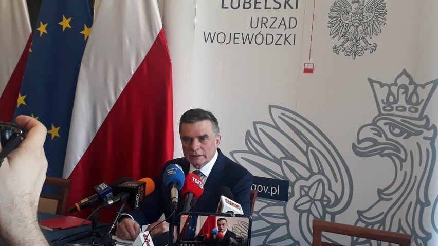 Lech Sprawka na poniedziałkowej konferencji prasowej