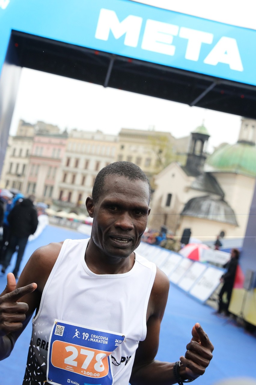 19. Cracovia Maraton. Kenijczyk David Metto zdecydowanie najszybszy w krakowskiej imprezie [ZDJĘCIA]