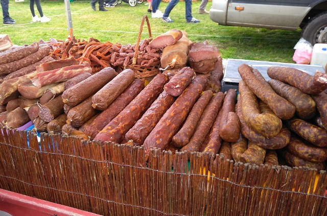 Swojskie wędliny regionalne można kupić podczas jarmarków i festiwalu smaku.