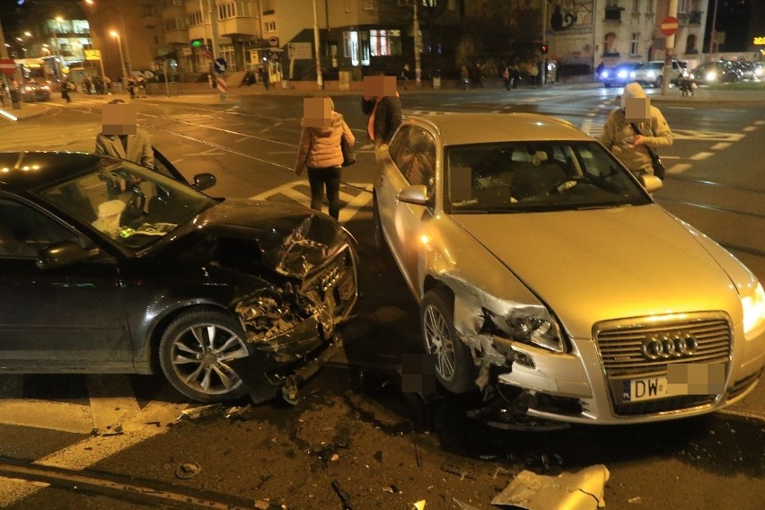 Wypadek na Sienkiewicza. Tramwaje jeżdżą objazdem 