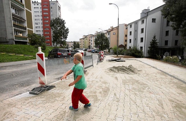 Parking powstanie tylko w sąsiedztwie bloków nr 8 i 10