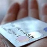 Dług na karcie kredytowej po majówce 2012. Jak rozłożyć go na raty? 