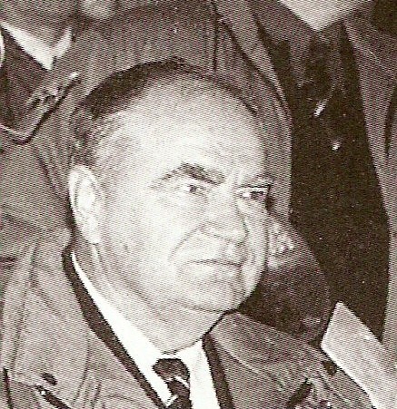 Edmund Suchodolski  był zasłużonym dla Łap i regionu człowiekiem. Od 1994 roku kierował orkiestrą ZNTK.