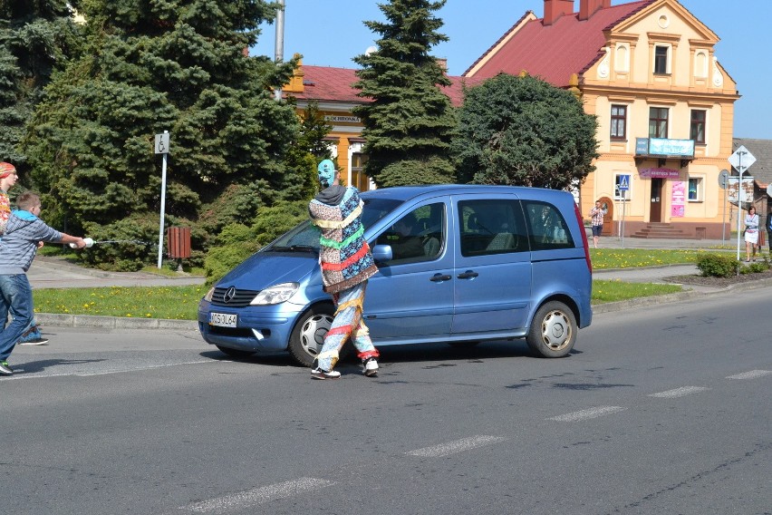 Wilamowskie śmiergusty 2014, czyli leją od samego rana