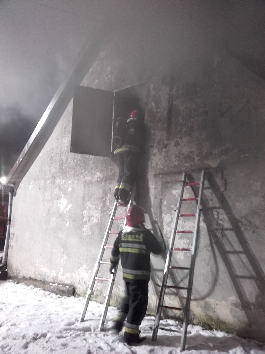 Pożar domu w Warszkowie. 49-latek zginął na miejscu [ZDJĘCIA] 