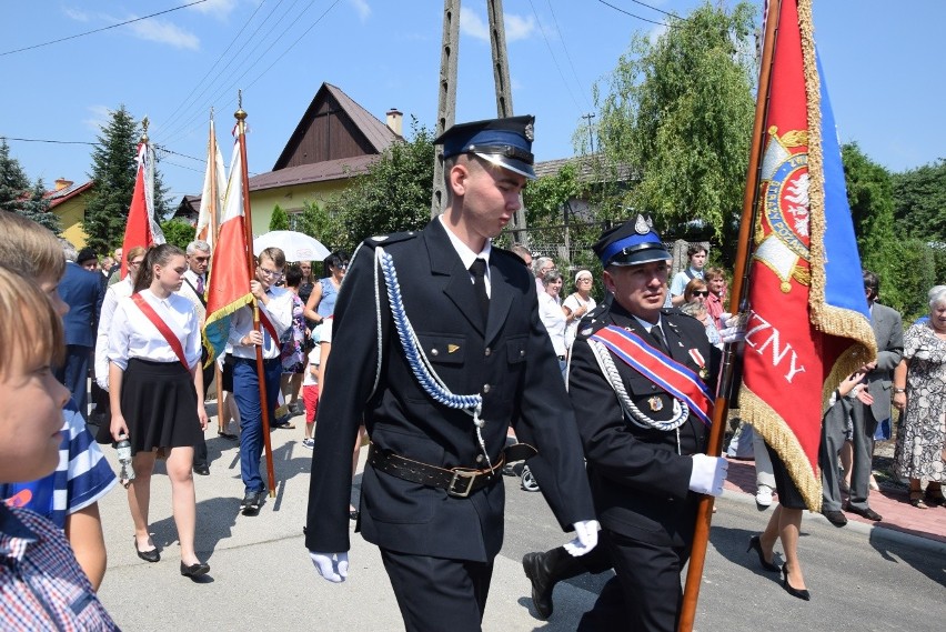 Hołd dla 30 ofiar pacyfikacji Radwanowic w miejscu kaźni hitlerowskiej. Wspomnienia bestialskiego mordu [ZDJĘCIA] 