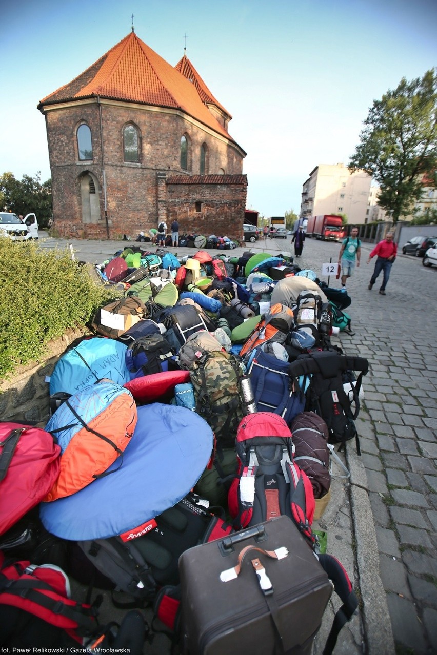 Wrocław: Wyruszyła piesza pielgrzymka na Jasną Górę (ZDJĘCIA)