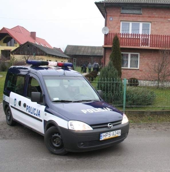 Wczoraj przed południem radny z Bilczy otrzymał telefon z pogróżkami. - Na miejsce przyjechali policjanci z psami szkolonymi do wykrywania materiałów wybuchowych.