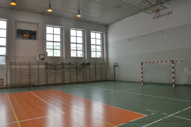 Sala gimnastyczna przy szkole podstawowej przy ulicy Miłej będzie remontowana w ramach budżetu obywatelskiego.