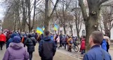 Wojna na Ukrainie. Rosjanie rozpędzili pokojową demonstrację w Kachowce. Otworzyli ogień do cywilów