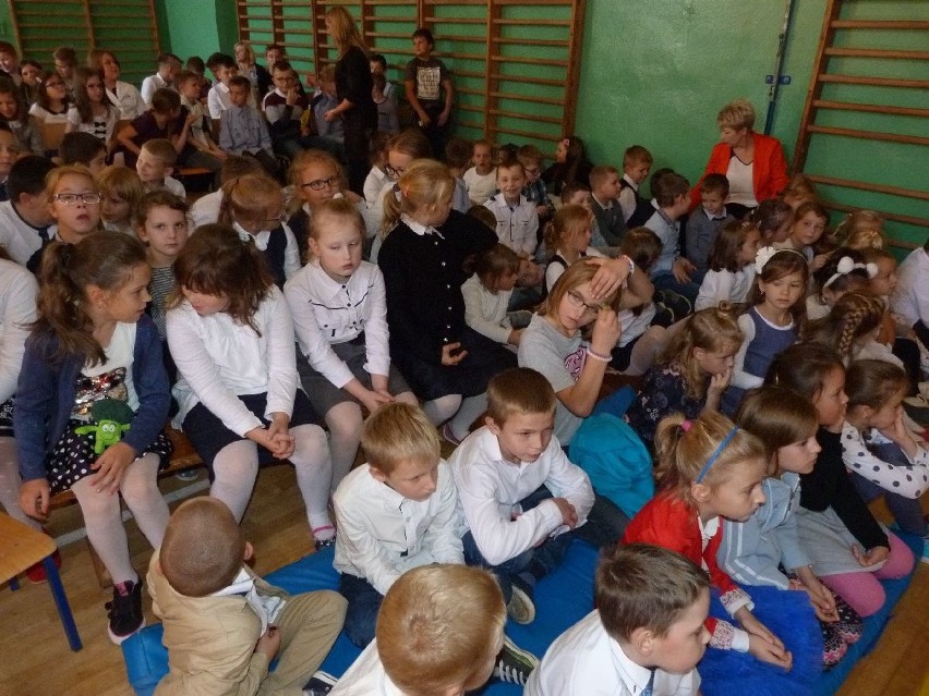 Szkoła w Jaworzni obchodziła jubileusz nadania imienia Jana Pawła II