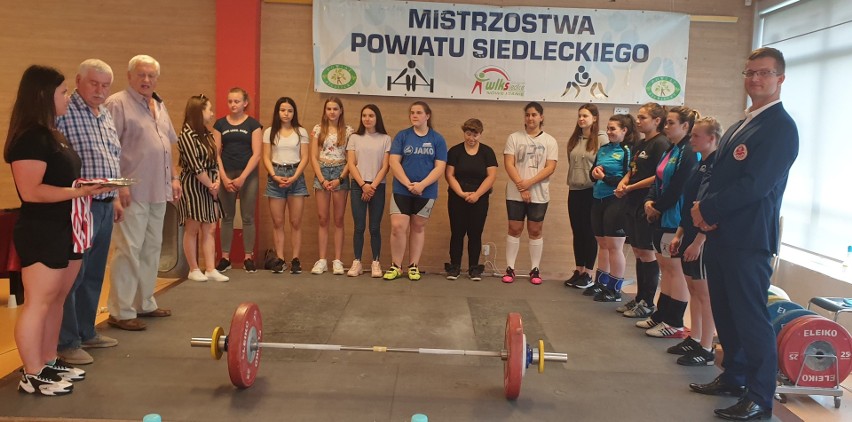 UKS Atleta Ostrołęka - pierwszy start po przerwie spowodowanej pandemią. Ostrołęczanie na podeście Otwartych Mistrzostw Powiatu Siedleckiego