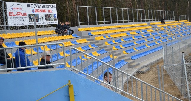 Część trybun stadionu żużlowego w Grudziądzu już jest wyremontowana, w ramach 2. etapu. W sierpniu mają rozpocząć się prace przewidziane w 3. etapie.