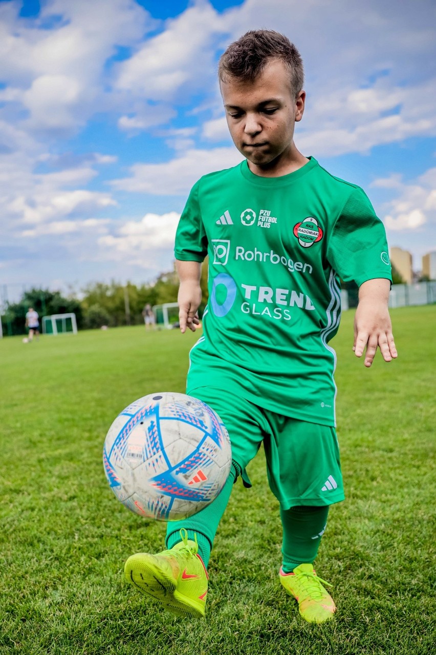 Radomiak zaprasza do nowotworzonej sekcji dziewcząt. Zagraj w zespole Akademii Radomiaka Futbol Plus
