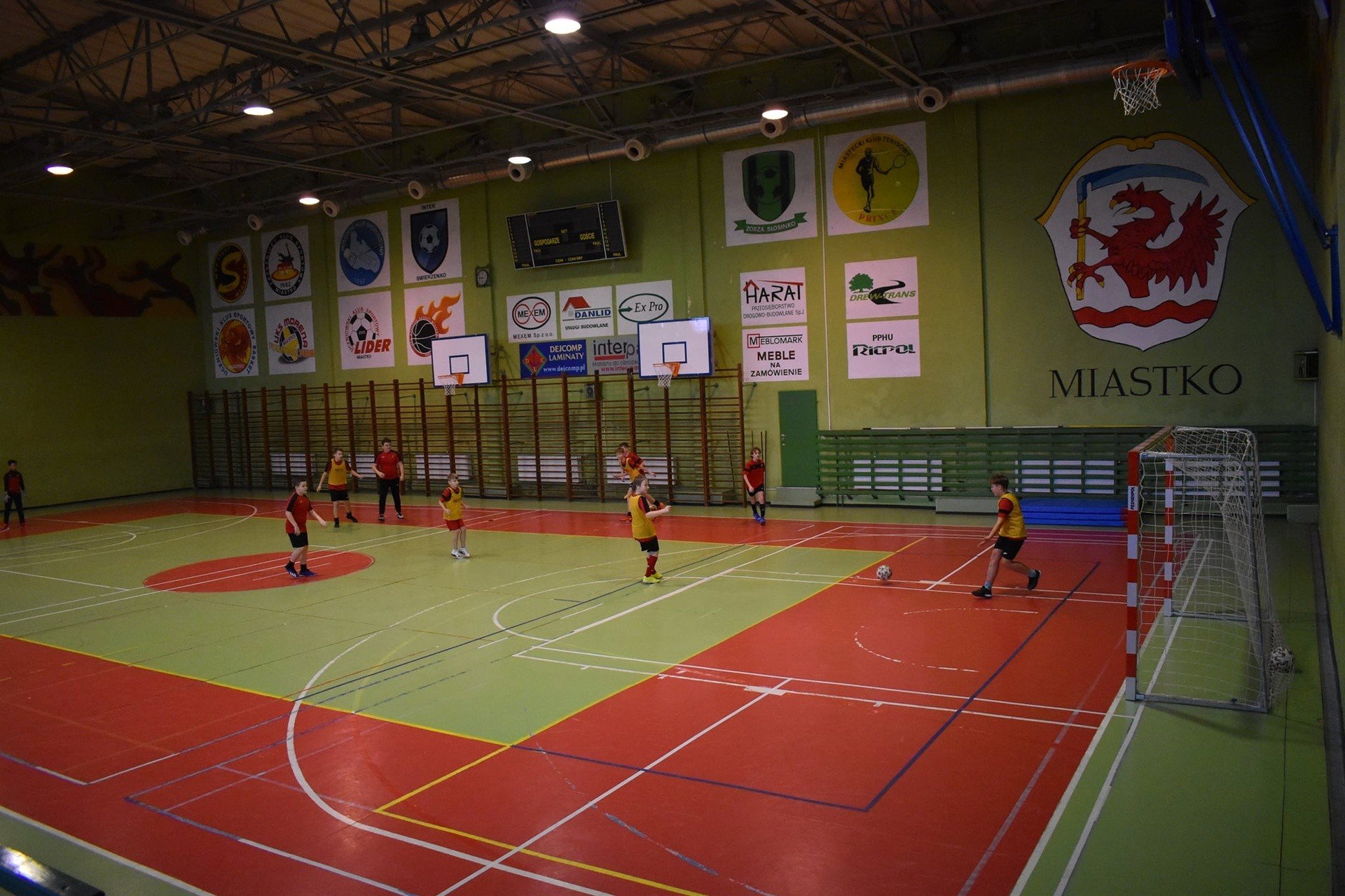 Sportowe ferie w hali Ośrodka Sportu i Rekreacji w Miastku | Głos Pomorza