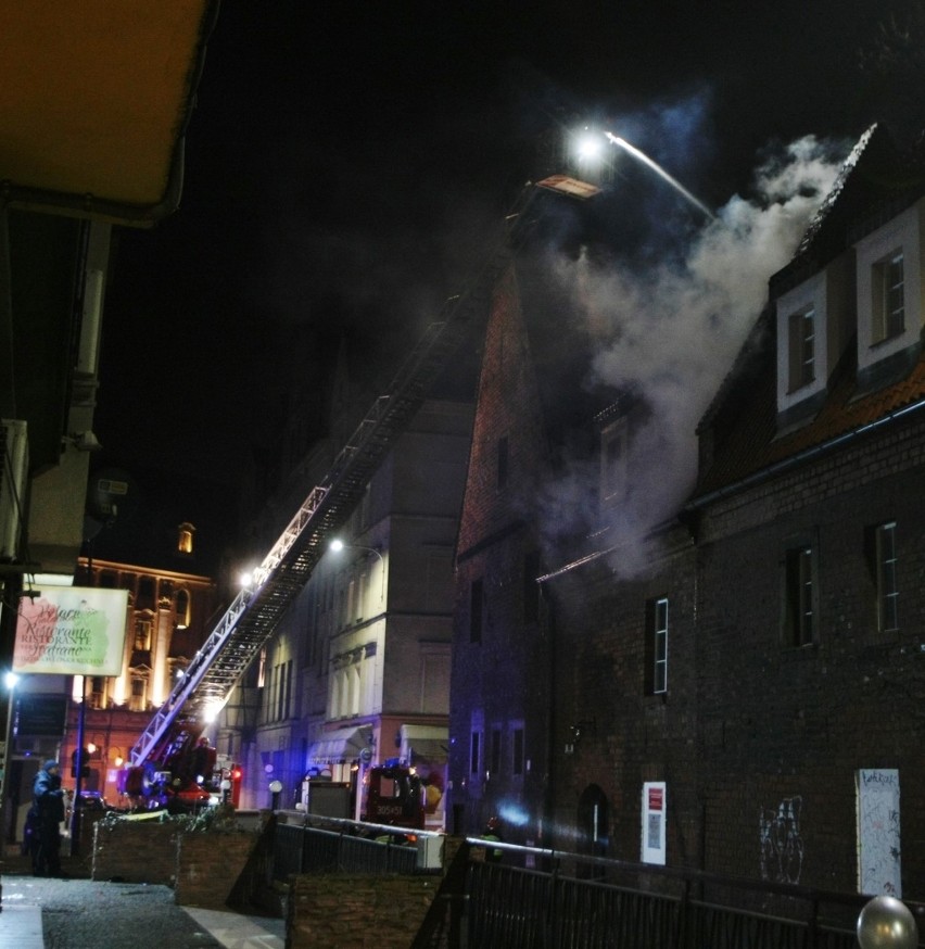 Pożar kamienicy przy Więziennej we Wrocławiu