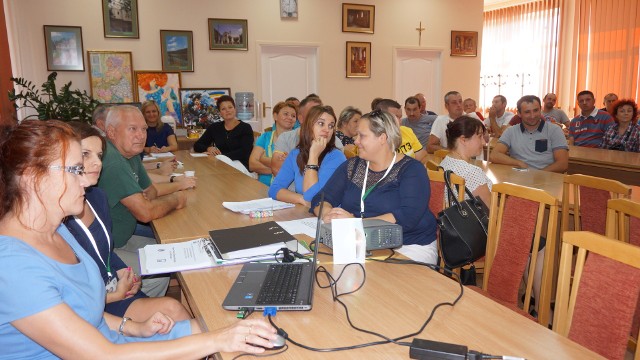 W spotkaniu udział wzięło ponad 70 rolników z terenu powiatu staszowskiego.