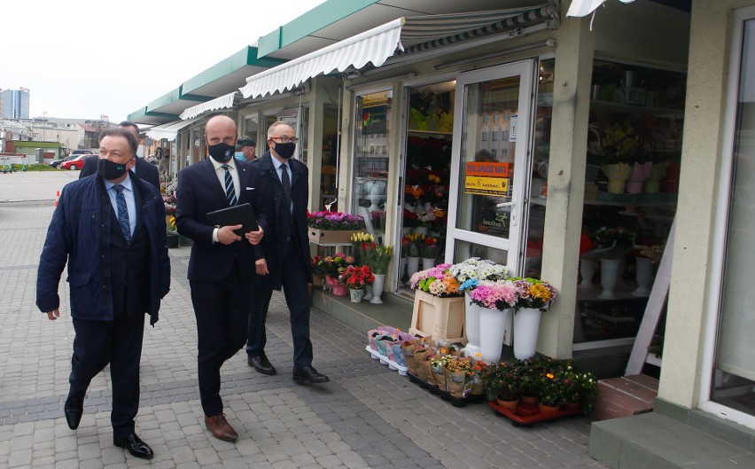 Konrad Fijołek na konferencji o transporcie publicznym....