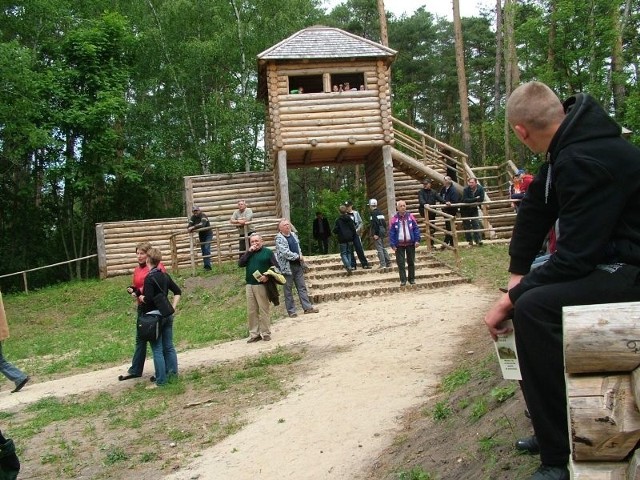 W czerwcuy było otwarcie grodziska. I od tego czasu  jest chętnie odwiedzane