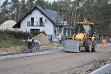 Rozbudowę ulic na osiedlu Leśnym w Szubinie drogowcy rozpoczęli od ...Leśnej [zdjęcia]
