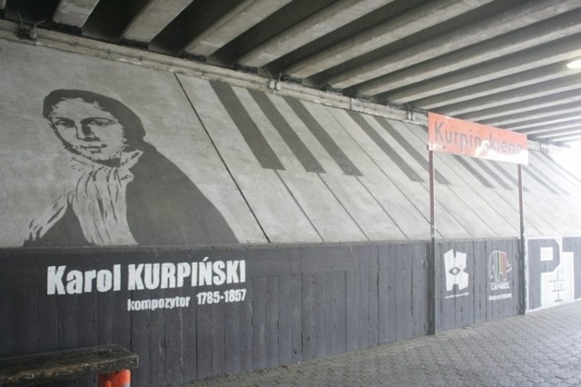 Zachodnią część przystanku Kurpińskiego zdobi już wizerunek polskiego kompozytora. Mural został namalowany przez studentów...