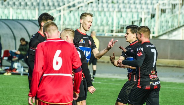 Piłkarze Polonii mecz na Sportowej zaczną w sobotę o godz. 11.00.