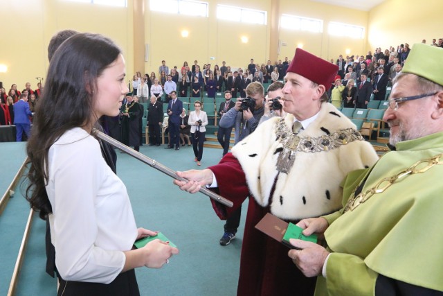 Uniwersytet Opolski rozpoczął nowy rok akademicki.