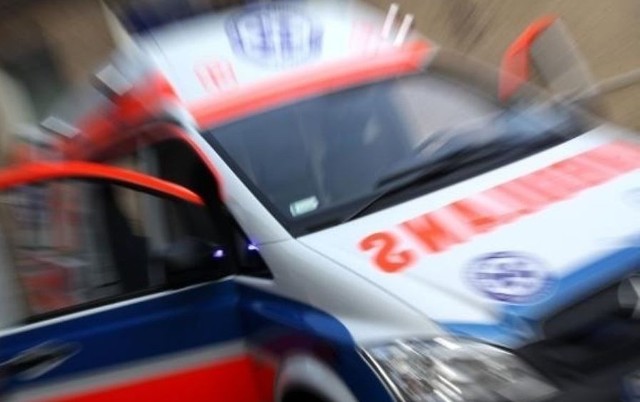 Dąbrowskiego: Dwie osoby ranne w wypadku