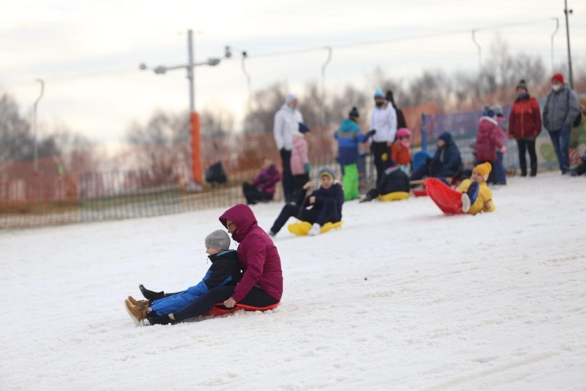 Sporty można uprawiać też zimą.