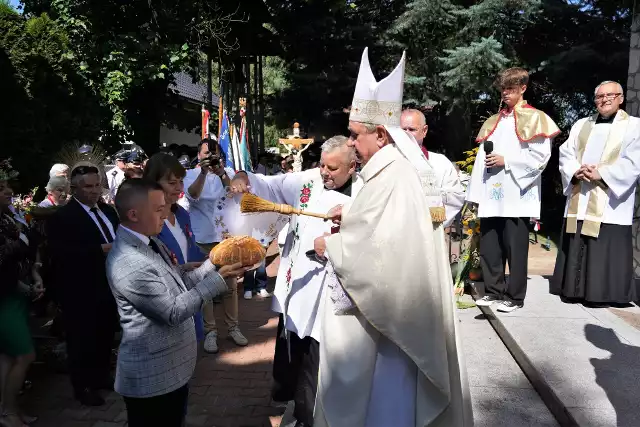 Dożynki i jubileusz parafii pw. św. Barbary