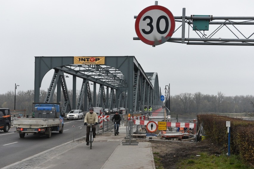 Remont mostu drogowego im. marsz. Józefa Piłsudskiego na...