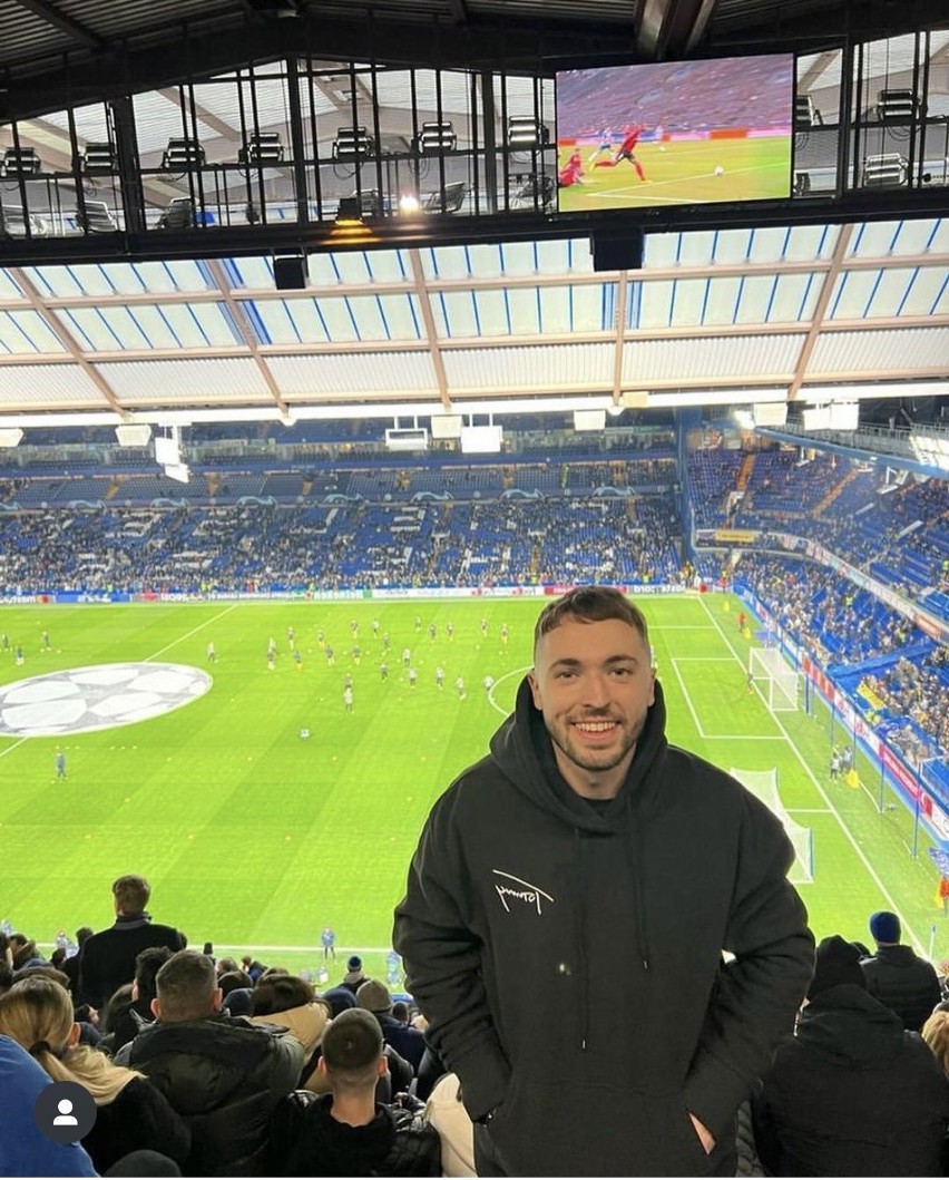 Giuliano Pagano na stadionie Chelsea Stamford Bridge...