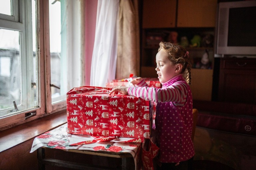 Najbardziej potrzebujące rodziny na Dolnym Śląsku dostaną prezenty od Szlachetnej Paczki