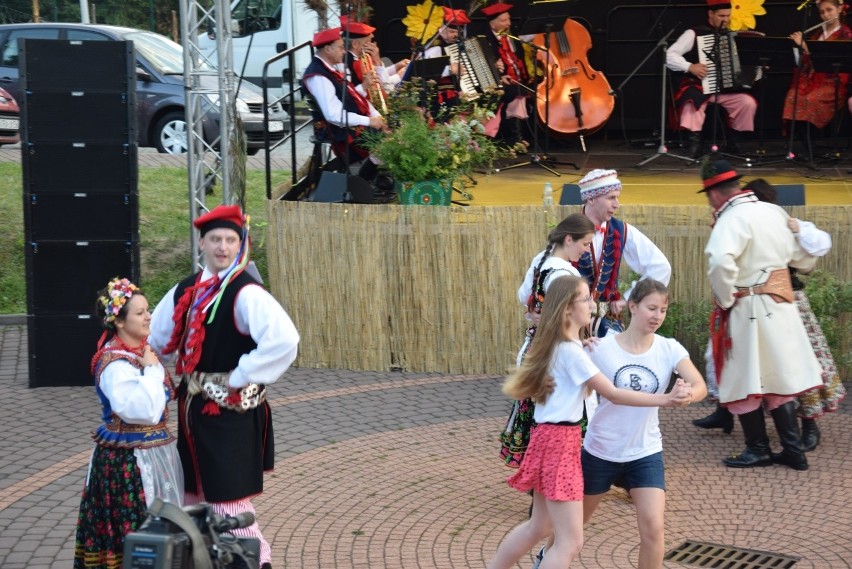 Festiwal Godki 2018. Znamy wyniki konkursów na najlepszych gawędziarzy, tancerzy, śpiewaków [NOWE ZDJĘCIA]