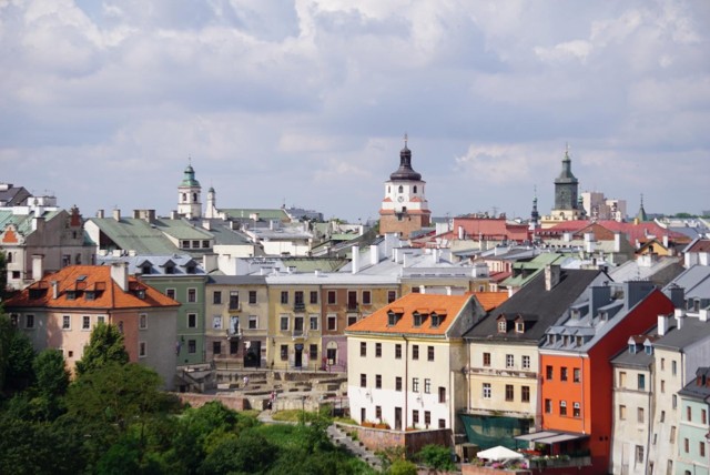 Czechowicz mówił że Lublin jest miastem legend. Bawią i uczą, a także idealnie wkomponowują się w DNA miasta. Poznaj lubelskie legendy i wybierz się na spacer ich śladem!