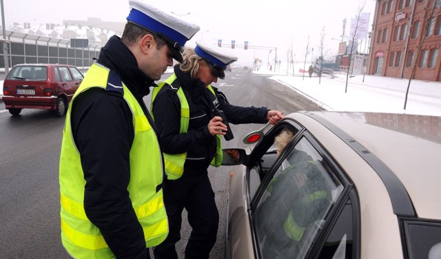 W wyniku akcji policji zatrzymani kierowcy zostali ukarani wysokimi mandatami.