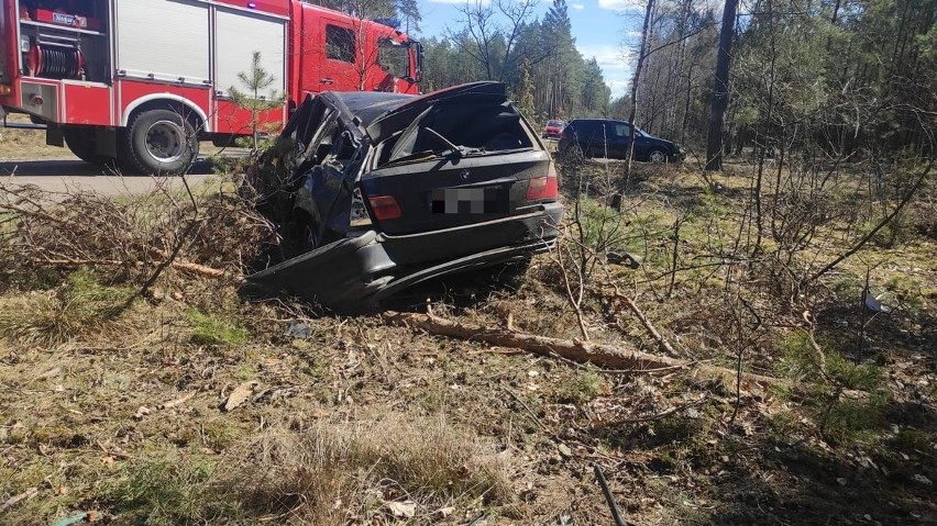 Tragiczny wypadek na trasie Sędrowo – Kipary. Kierowca BMW zginął na miejscu