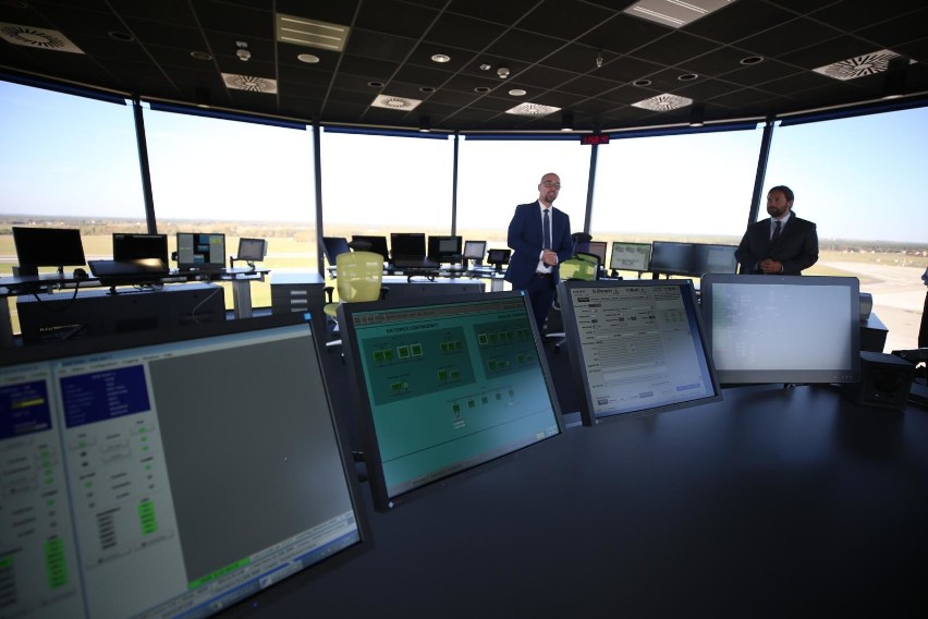 Poziom operacyjny nowej wieży kontroli lotów
