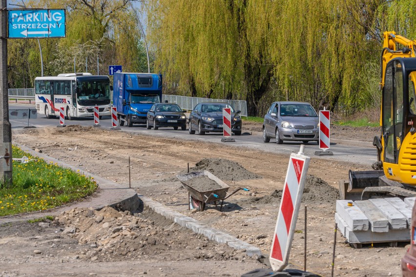 Remont Bulwaru Narwiku wchodzi w ostatnią fazę. Prace potrwają do końca kwietnia [ZDJĘCIA]