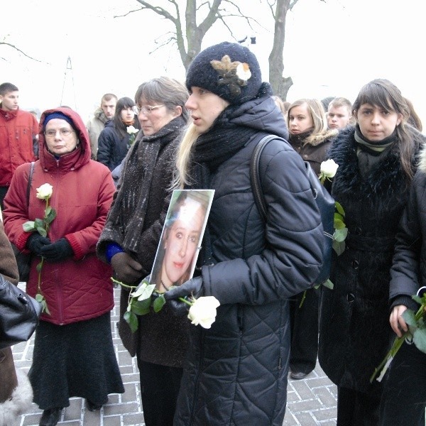 Wierzę, że śmierć tych trzech dziewczyn jest odejściem do doskonałości - mówił podczas pogrzebu ksiądz Grzegorz Bolesta