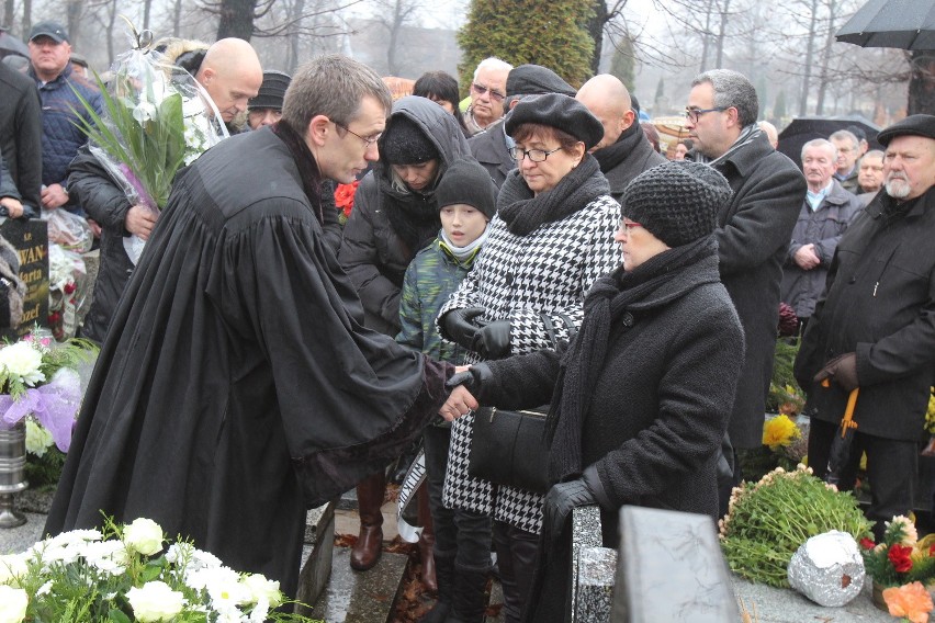 Pogrzeb Jerzego Cnoty. Wybitny śląski aktor spoczął na...