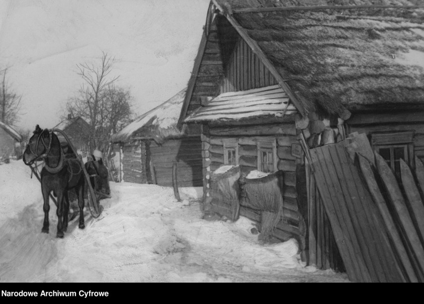 Fragment wsi Słoboda – dom ocieplony słomą (1918-1934).