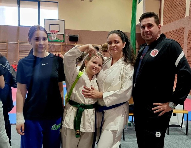 Karate to ważna część życia rodziny, jednak sporo się dzieje także poza sportem. Jest praca, nauka i wiele innych obowiązków. Organizację czasu dopracowali do perfekcji