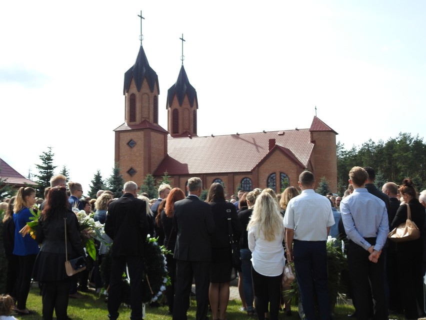 Tragiczny wypadek w Białymstoku. Pogrzeb Klaudii...